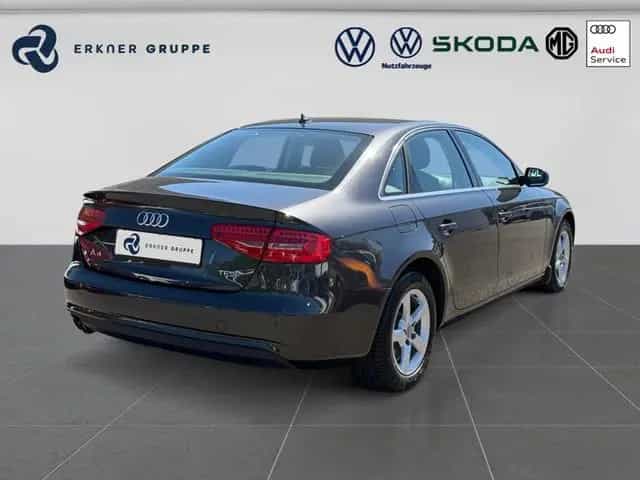 Audi A4 Lim. 1.8TFSI Multitronic Ambiente+AHK+Xenon 10/2014-photo-4