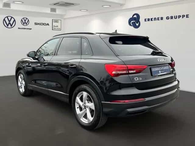 Audi Q3 35TFSI  S-Tronic advanced+LED+AHK+GRA+SHZ 06/2022-photo-4