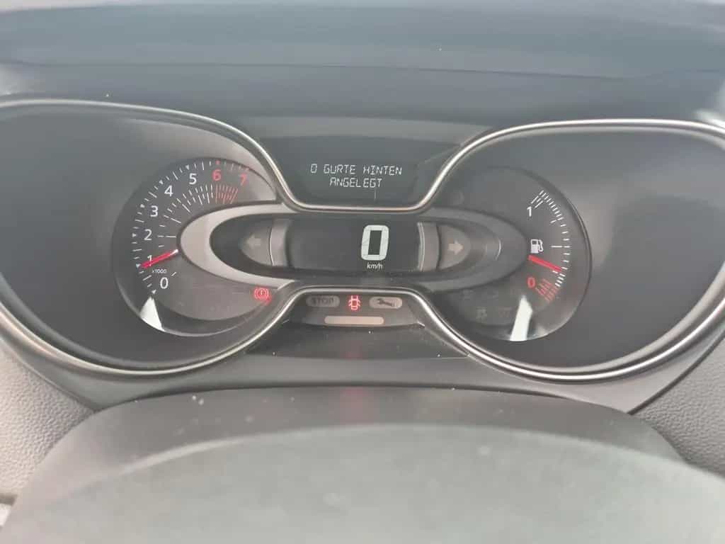 Renault Captur (ENERGY) TCe 150 Version S 05/2018-photo-11