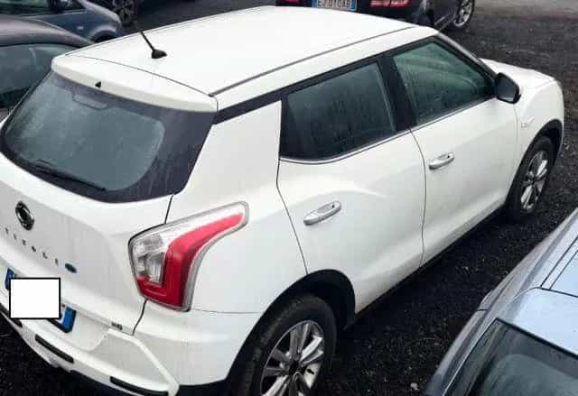 Ssangyong Tivoli Tivoli 1.6d 2WD Be 06/2016-photo-2