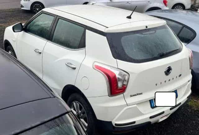 Ssangyong Tivoli Tivoli 1.6d 2WD Be 06/2016-photo-3
