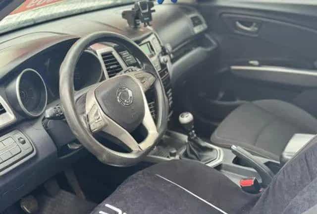 Ssangyong Tivoli Tivoli 1.6d 2WD Be 06/2016-photo-5