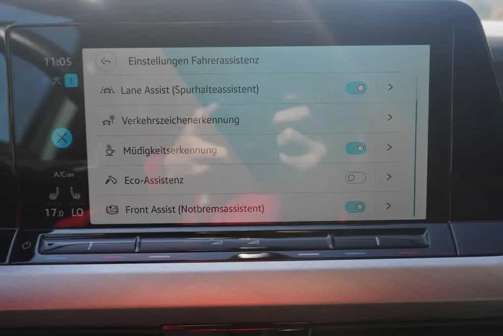 Volkswagen Golf VIII 1.0 Life LED Navi ACC Kamera DAB PDC 06/2021-photo-17