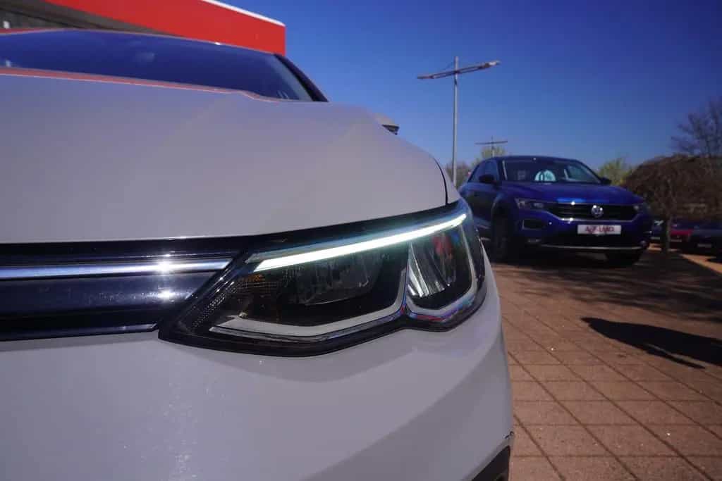 Volkswagen Golf VIII 1.0 Life LED Navi ACC Kamera DAB PDC 06/2021-photo-32