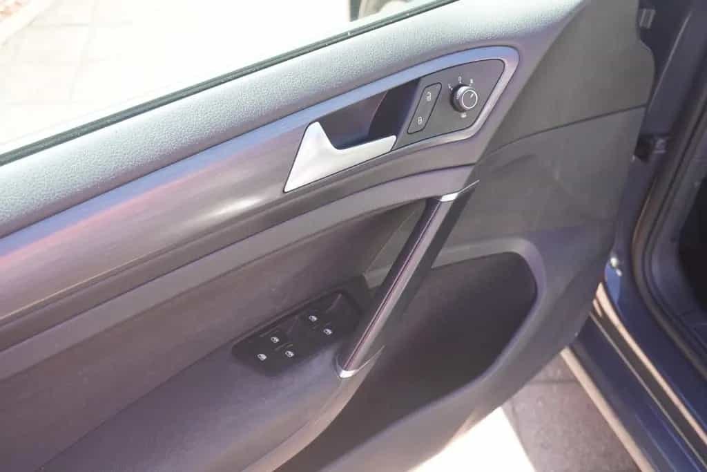 Volkswagen Golf VII 1.4 PDC Klima Touchscreen 06/2017-photo-18