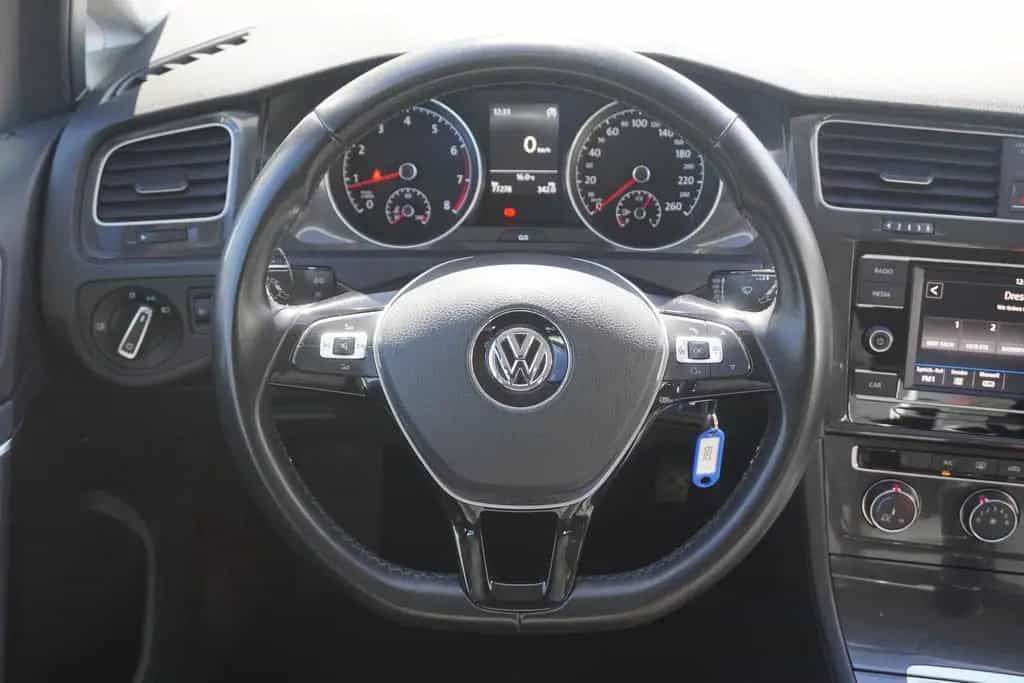 Volkswagen Golf VII 1.4 PDC Klima Touchscreen 06/2017-photo-20