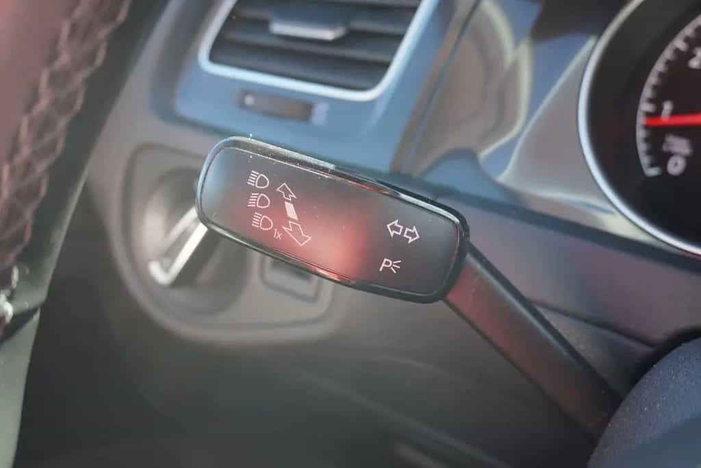 Volkswagen Golf VII 1.4 PDC Klima Touchscreen 06/2017-photo-24