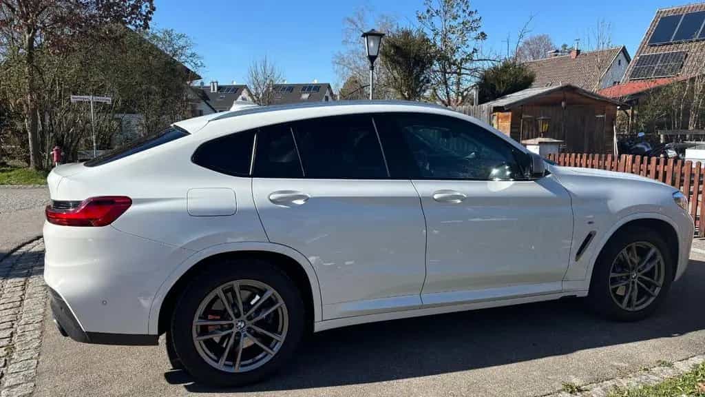 BMW X4 M40 M40i - 12/2020-photo-2