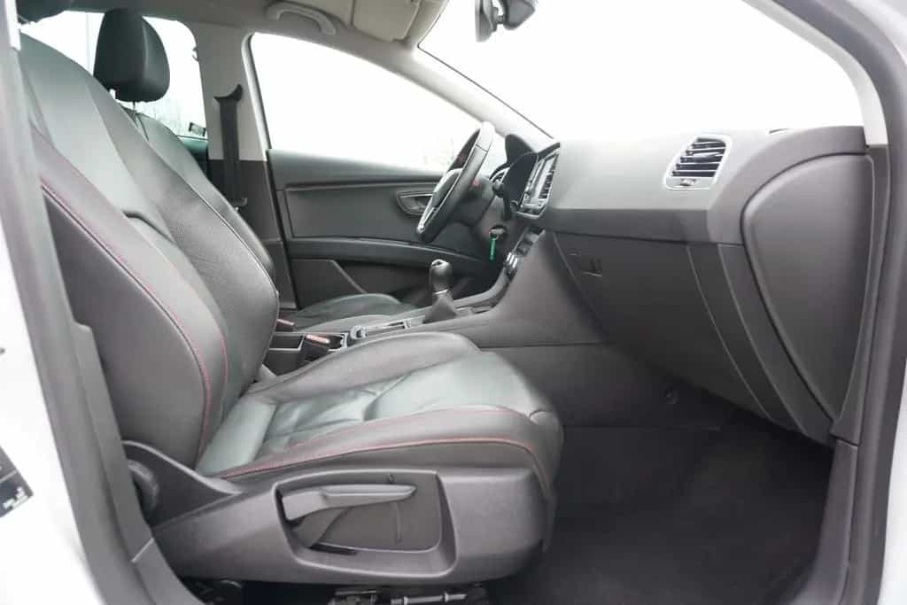 Seat Leon 1.5 TSI FR Navi LED PDC Schiebedach 11/2018-photo-11