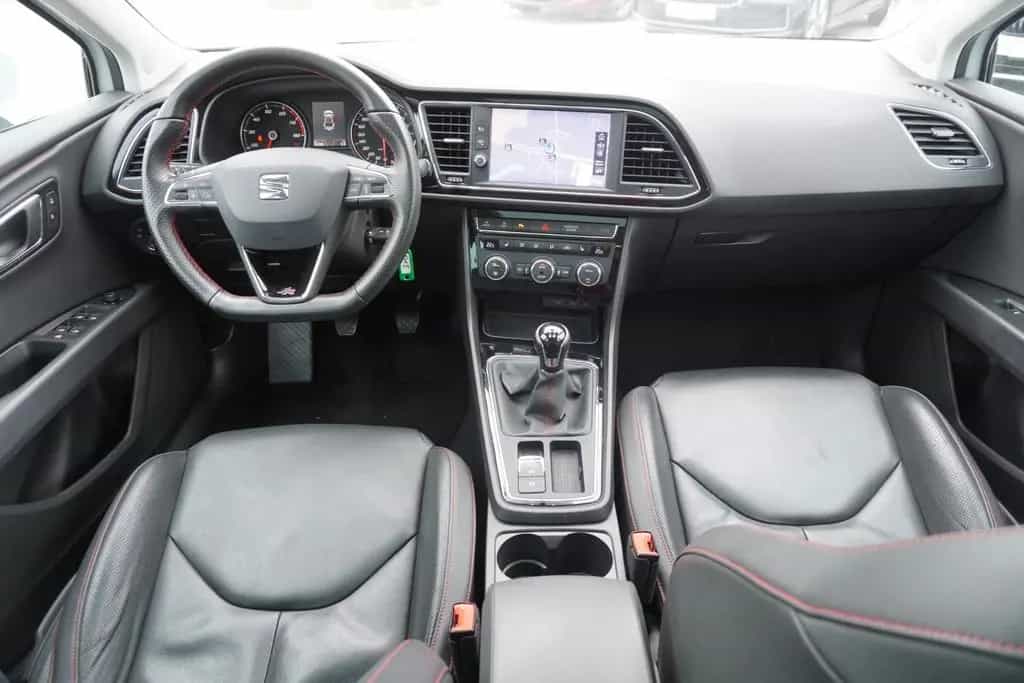 Seat Leon 1.5 TSI FR Navi LED PDC Schiebedach 11/2018-photo-13