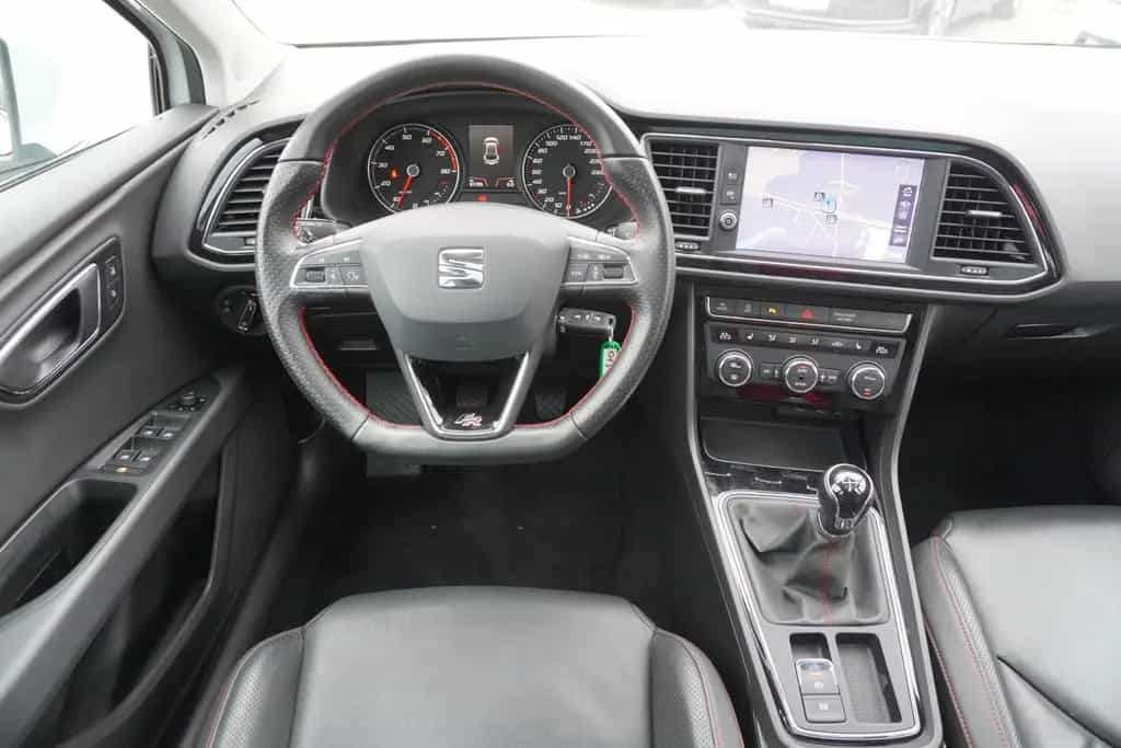 Seat Leon 1.5 TSI FR Navi LED PDC Schiebedach 11/2018-photo-14