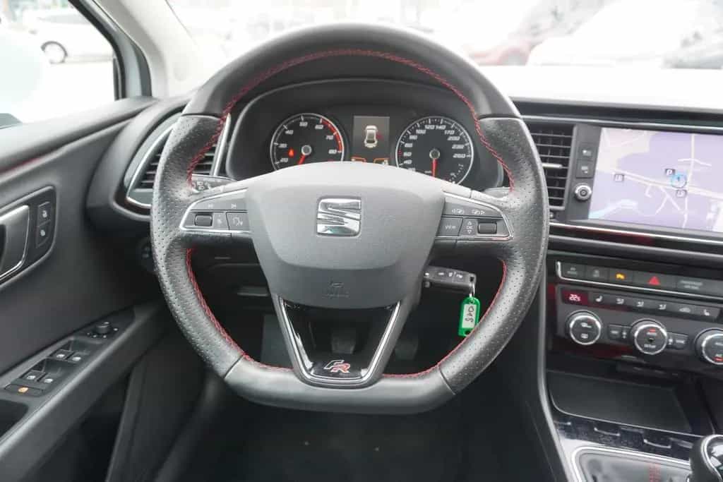 Seat Leon 1.5 TSI FR Navi LED PDC Schiebedach 11/2018-photo-15