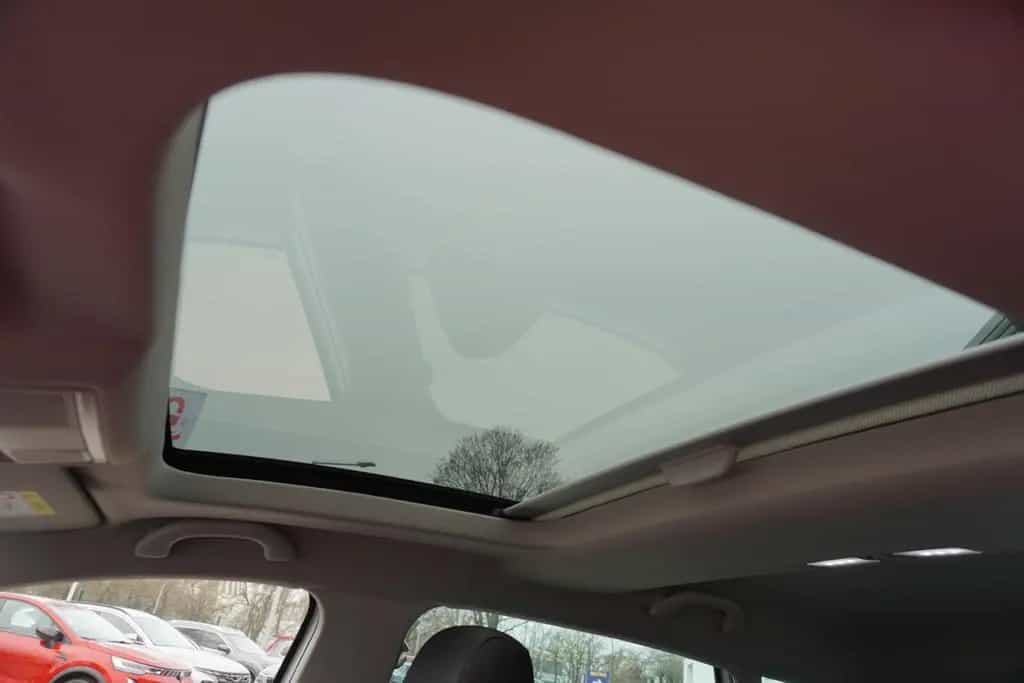 Seat Leon 1.5 TSI FR Navi LED PDC Schiebedach 11/2018-photo-25