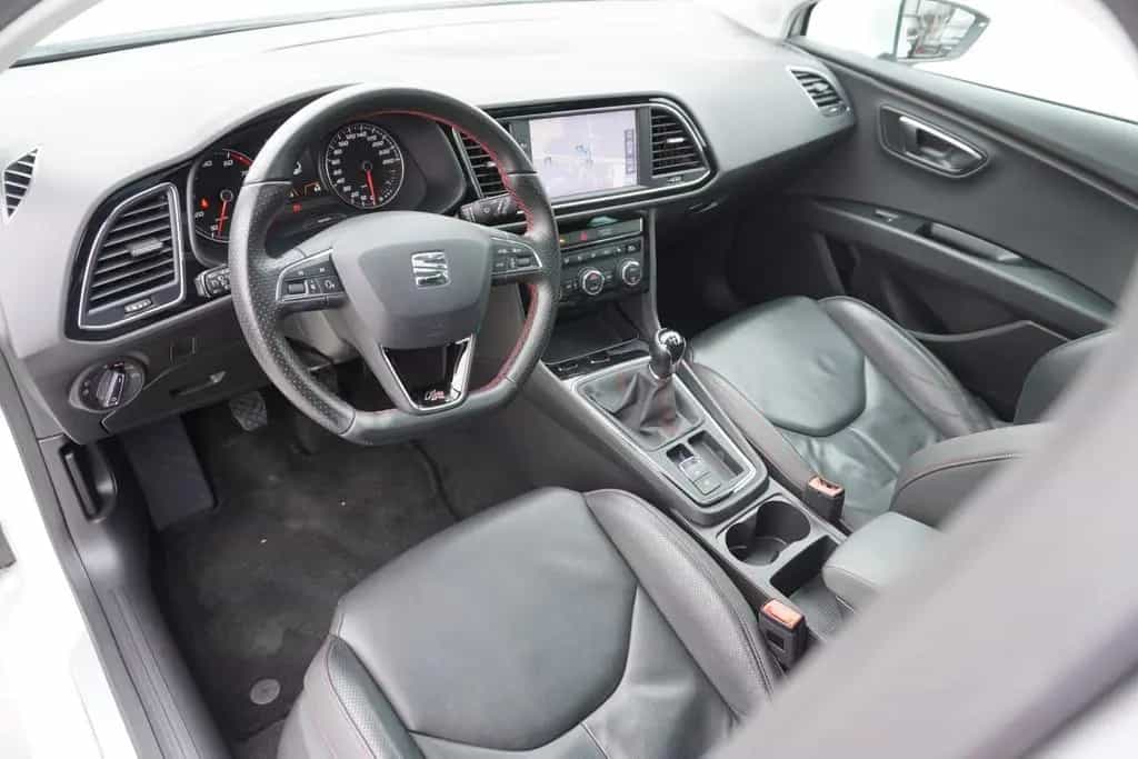 Seat Leon 1.5 TSI FR Navi LED PDC Schiebedach 11/2018-photo-9