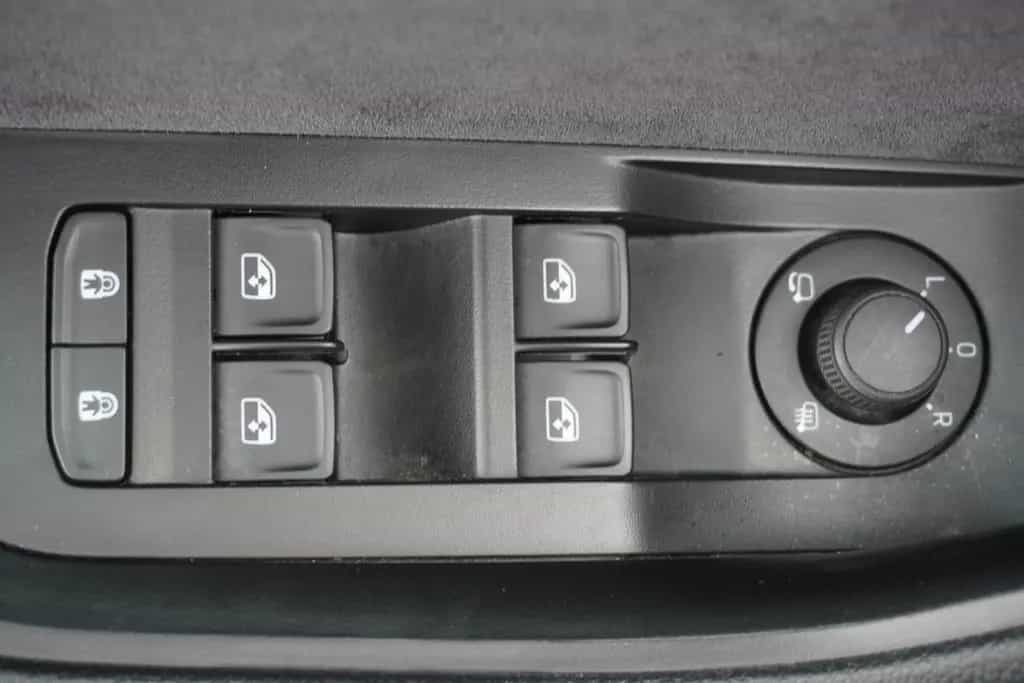 Skoda Superb Combi 2.0 TSI Sportline DSG LED Navi ACC 01/2020-photo-25