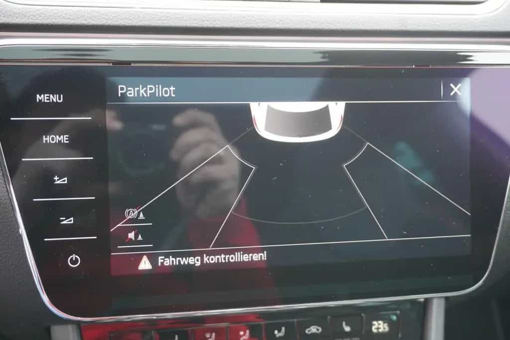 Skoda Superb Combi 2.0 TSI Sportline DSG LED Navi ACC 01/2020-photo-30