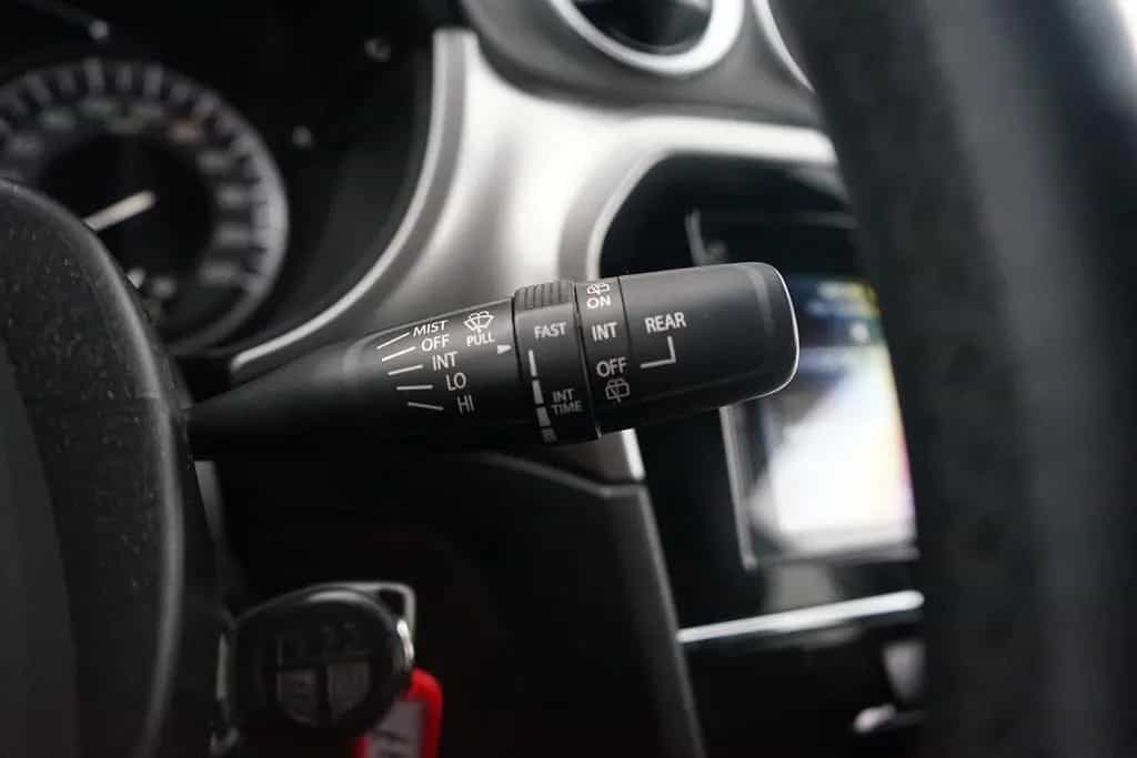 Suzuki Vitara 1.0 Comfort CVT Navi Sitzheizung Kamera 01/2020-photo-22