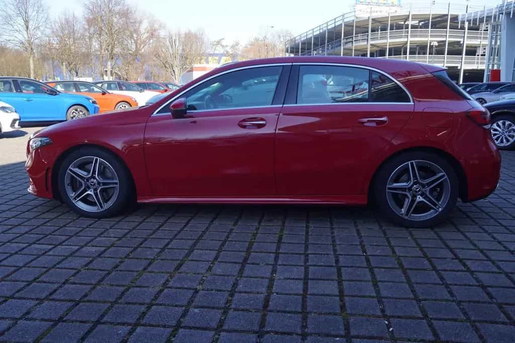 Mercedes-Benz A 250 A250 AMG Line 7G-DCT LED Navi Standheizung AHK 12/2019-photo-1