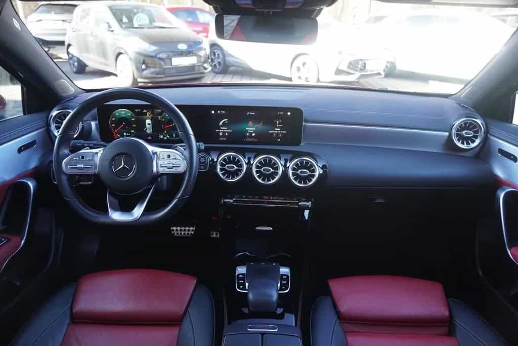 Mercedes-Benz A 250 A250 AMG Line 7G-DCT LED Navi Standheizung AHK 12/2019-photo-9