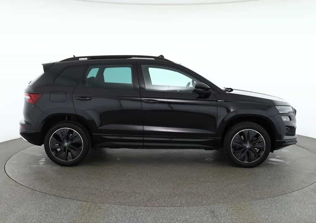 Skoda Karoq Sportline 1.5 TSI DSG Matrix ACC AHK Pano 02/2026-photo-5