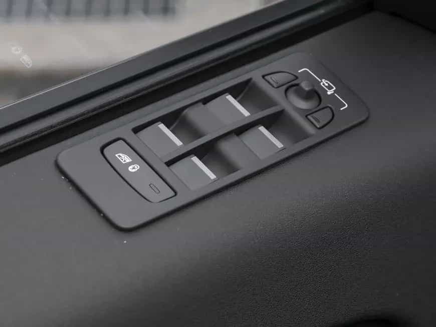 Land Rover Discovery Sport D200 Dynamic S 150 kW, 5-türig ( 03/2026-photo-19