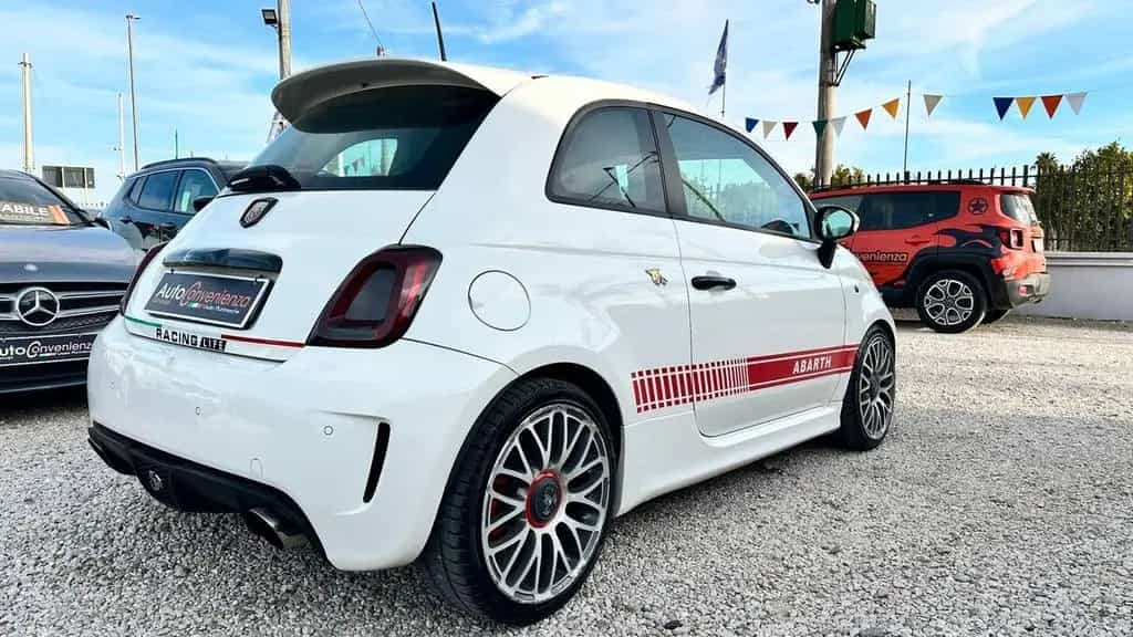 Abarth 500 1.4 Turbo T-Jet Custom 03/2013-photo-1
