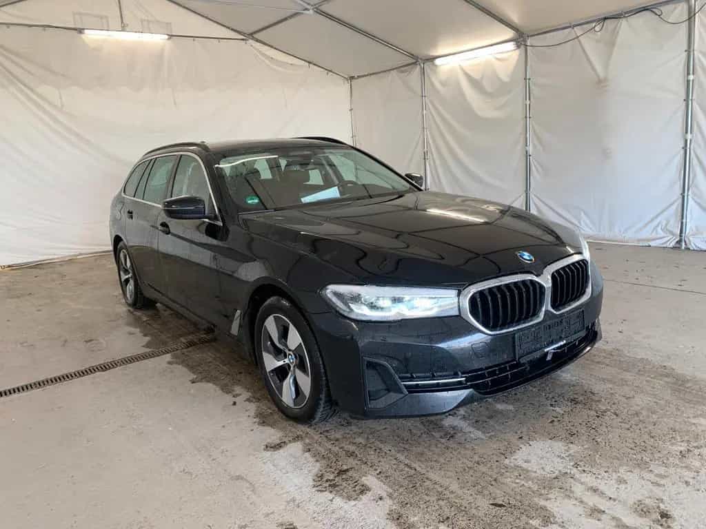 BMW 5 Series 520 d Touring ACC | KAMERA | LED | AHK | LEDER 03/2024-photo-1