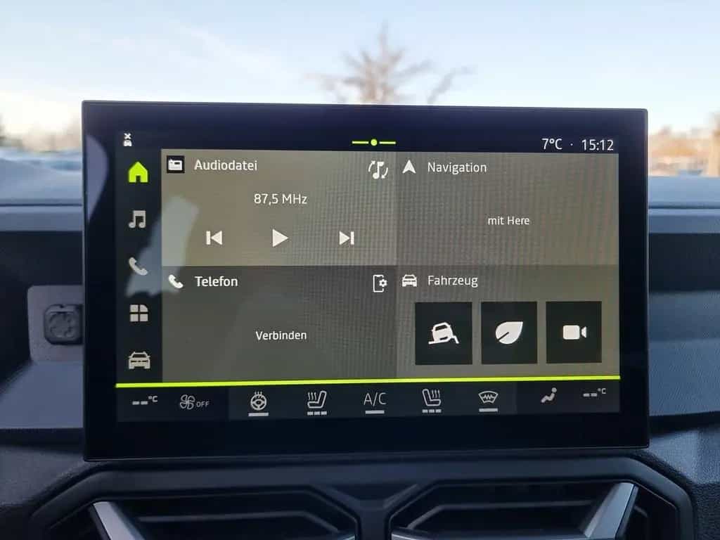 Dacia Bigster EXPRESSION TCe 140 SHZ+PDC+KLIMA+NAV+LED 03/2026-photo-16