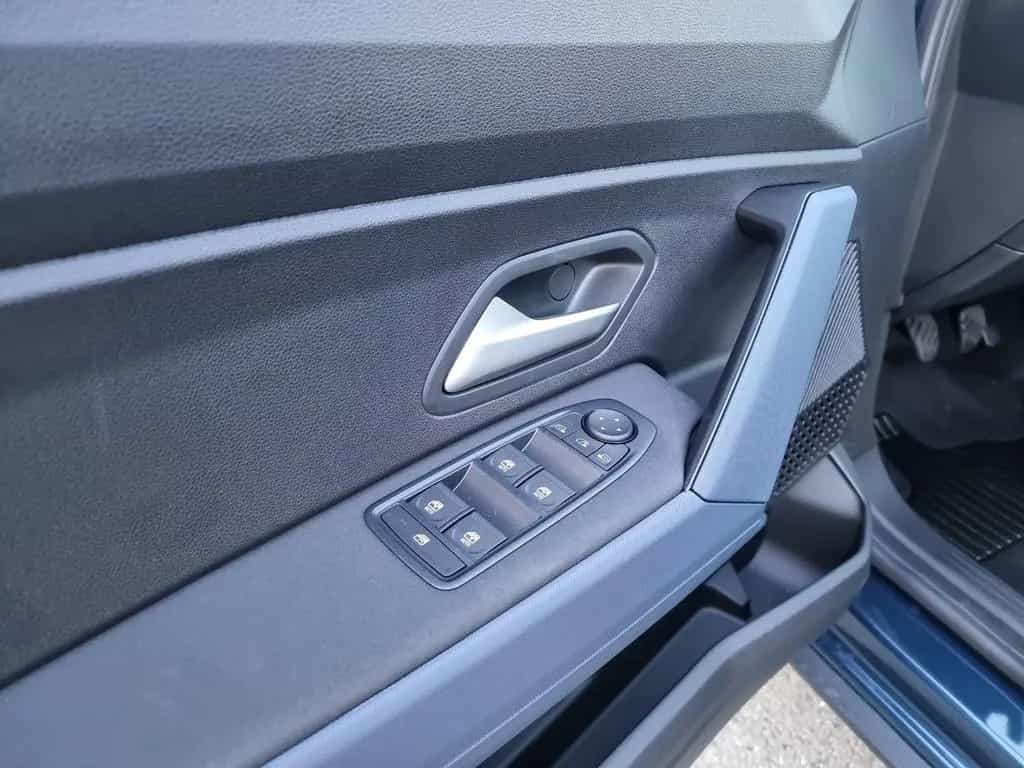 Dacia Bigster EXPRESSION TCe 140 SHZ+PDC+KLIMA+NAV+LED 03/2026-photo-19