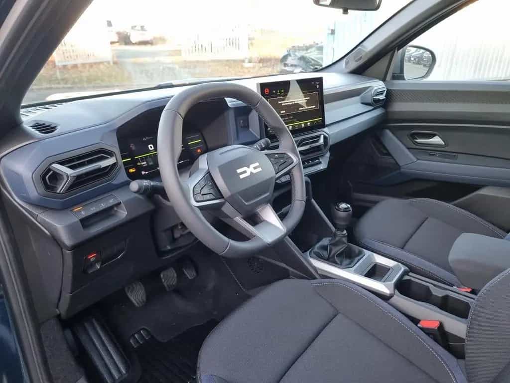 Dacia Bigster EXPRESSION TCe 140 SHZ+PDC+KLIMA+NAV+LED 03/2026-photo-9
