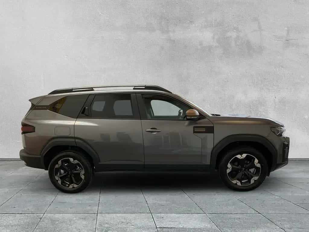 Dacia Bigster EXTREME TCe 130 4X4 SHZ+PDC+KAMERA+NAVI 03/2026-photo-5