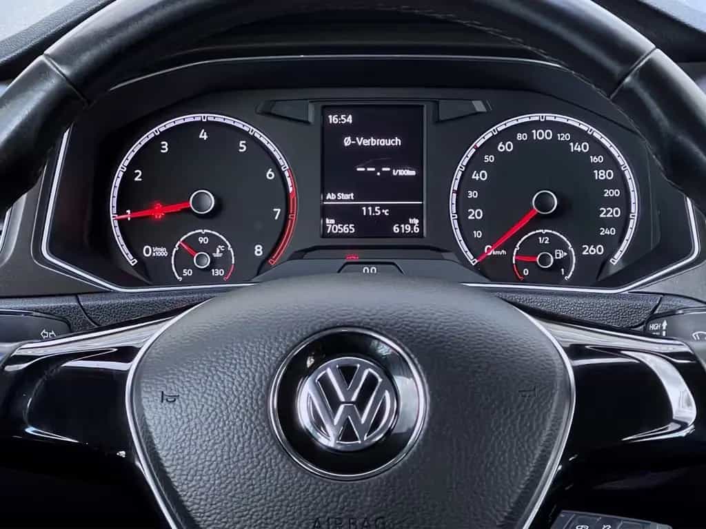 Volkswagen T-ROC STYLE °LANE °4-SEASON °SCHECKHEFT GARANTIE 02/2019-photo-12
