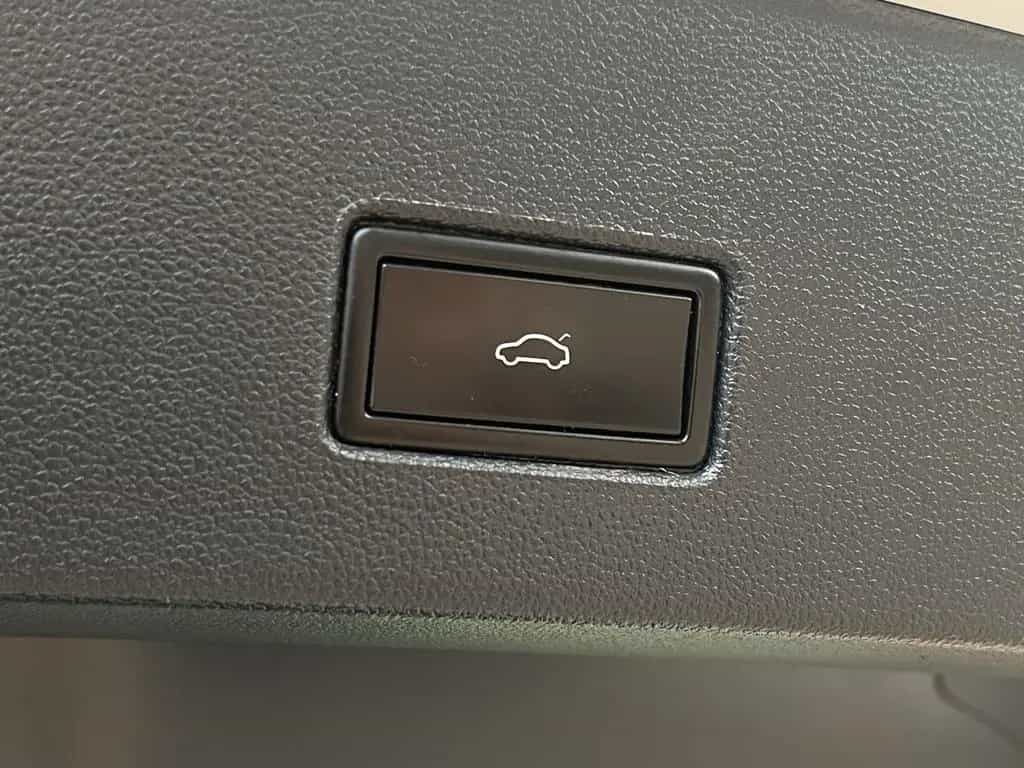 Volkswagen T-ROC STYLE °LANE °4-SEASON °SCHECKHEFT GARANTIE 02/2019-photo-29