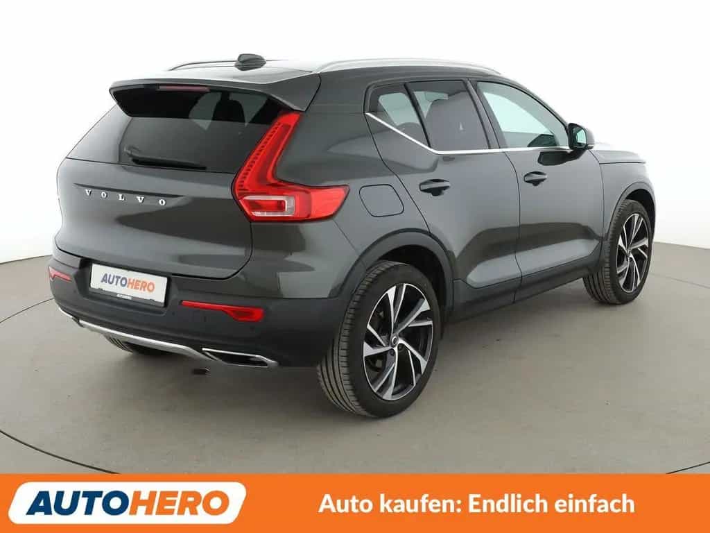 Volvo XC40 1.5 Inscription 2WD*NAVI*TEMPO*LED*CAM*SHZ* 03/2019-photo-3