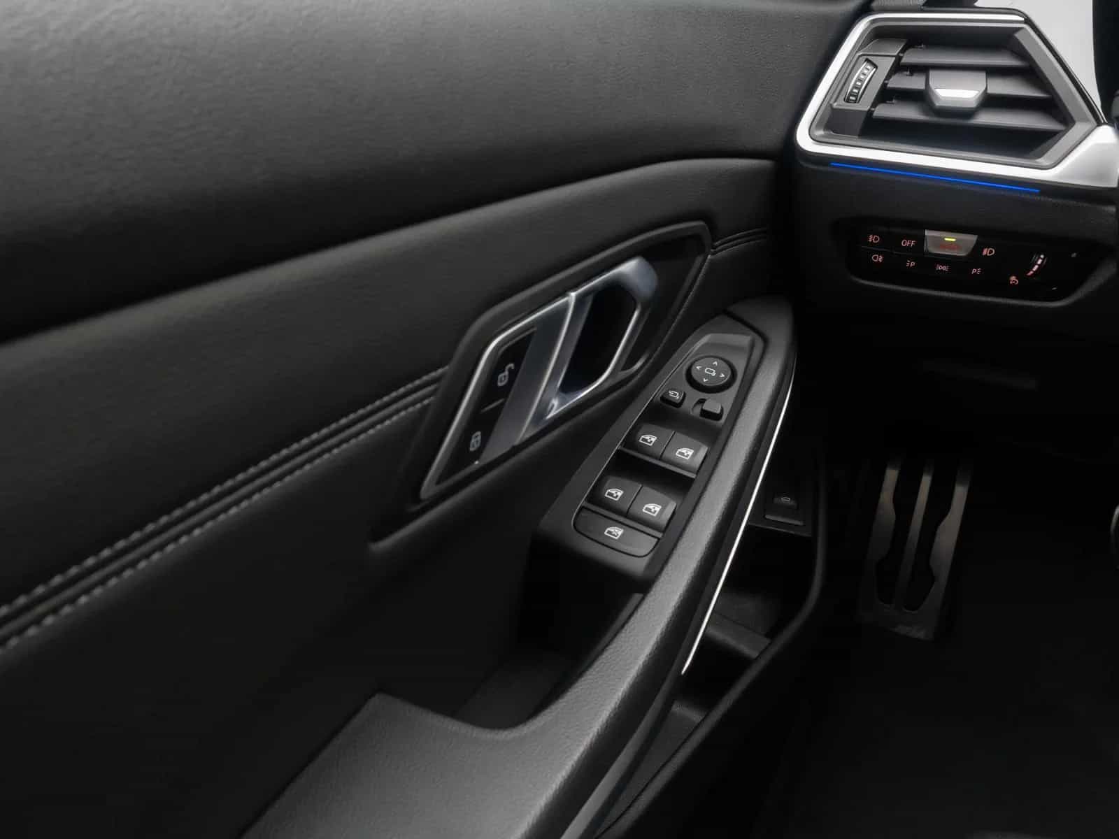 BMW 3 Series 320d Touring Advantage AHK DrAss ParkAss HiFi 07/2021-photo-33