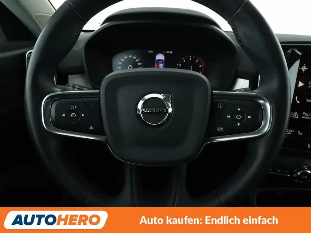 Volvo XC40 1.5 T3 Momentum Pro 2WD Aut.*NAVI*TEMPO*LED 01/2022-photo-18