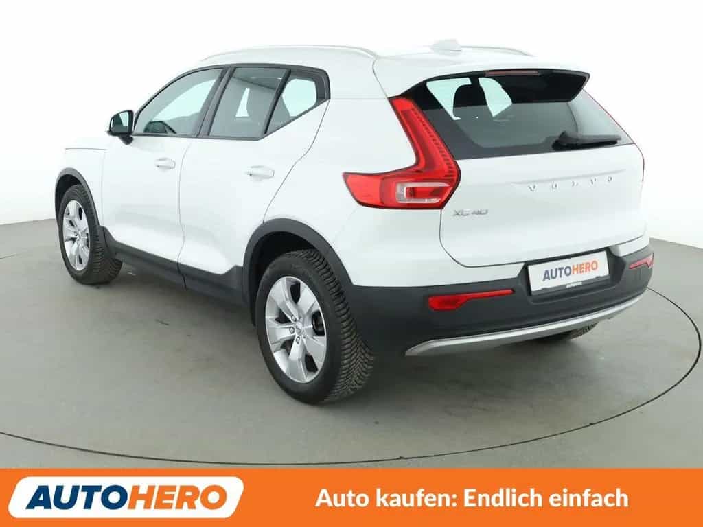 Volvo XC40 1.5 T3 Momentum Pro 2WD Aut.*NAVI*TEMPO*LED 01/2022-photo-3