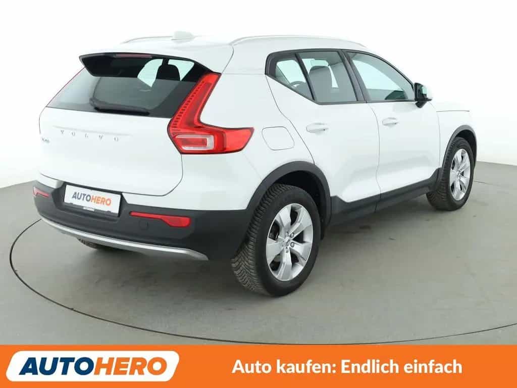 Volvo XC40 1.5 T3 Momentum Pro 2WD Aut.*NAVI*TEMPO*LED 01/2022-photo-5