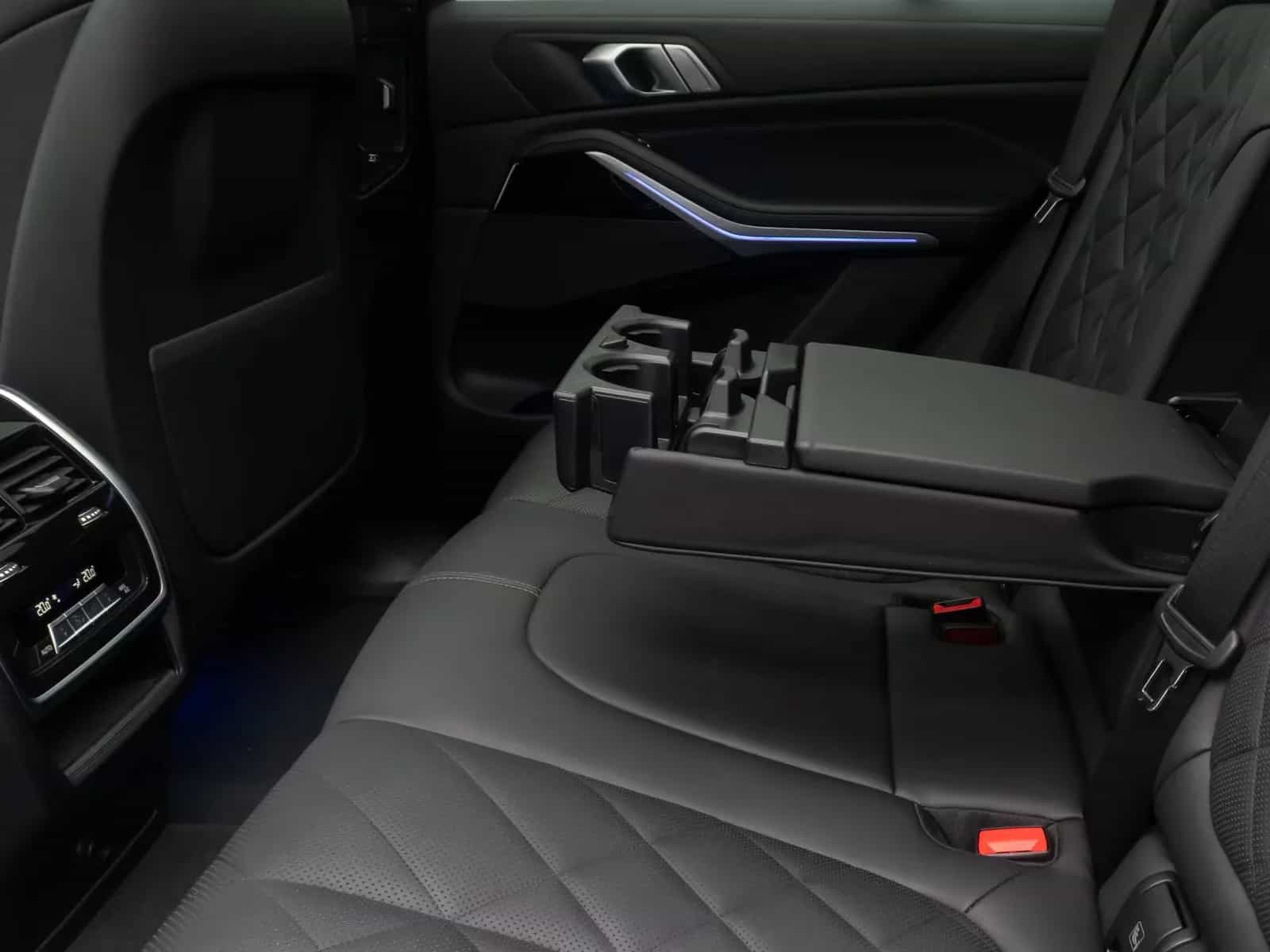 BMW X5 03/2023-photo-28