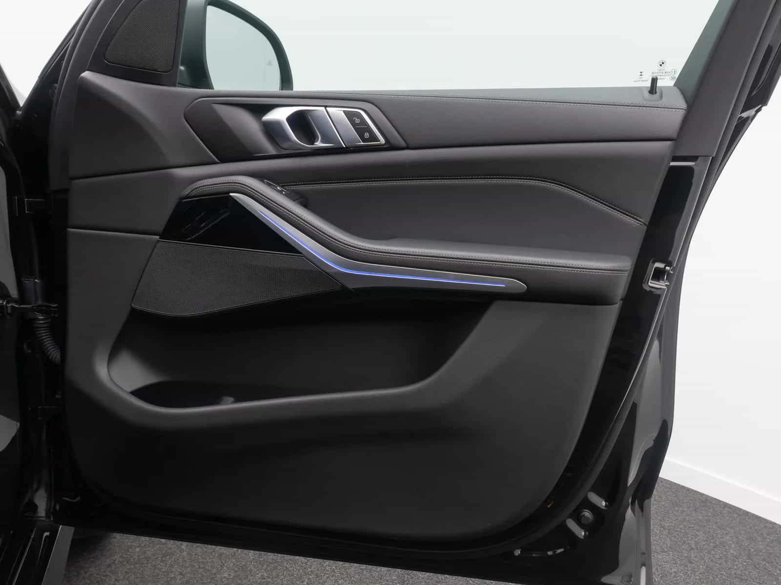 BMW X5 03/2023-photo-33