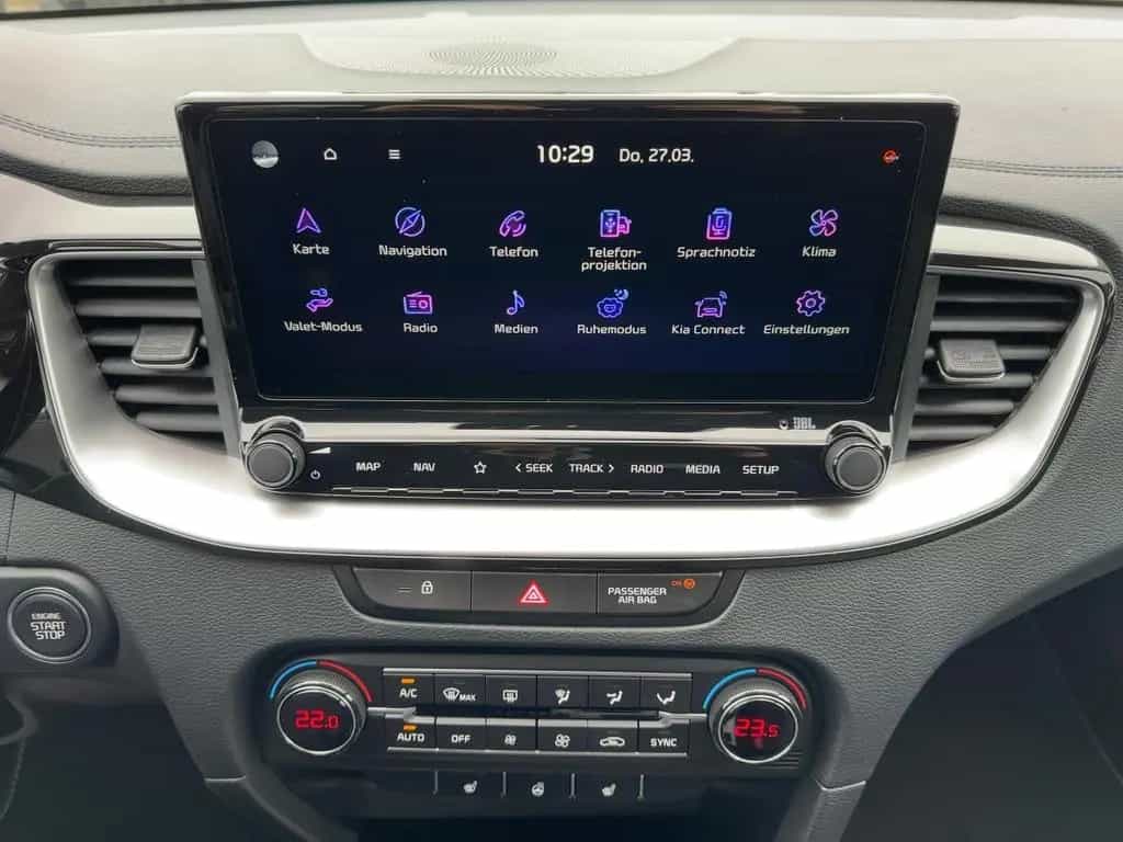 Kia cee'd / Ceed cee'd Ultimate Edition 1.5T LED+Kamera+Navi 03/2026-photo-10