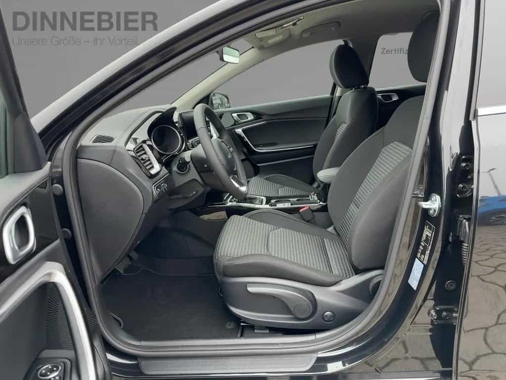 Kia cee'd / Ceed cee'd Ultimate Edition 1.5T LED+Kamera+Navi 03/2026-photo-7