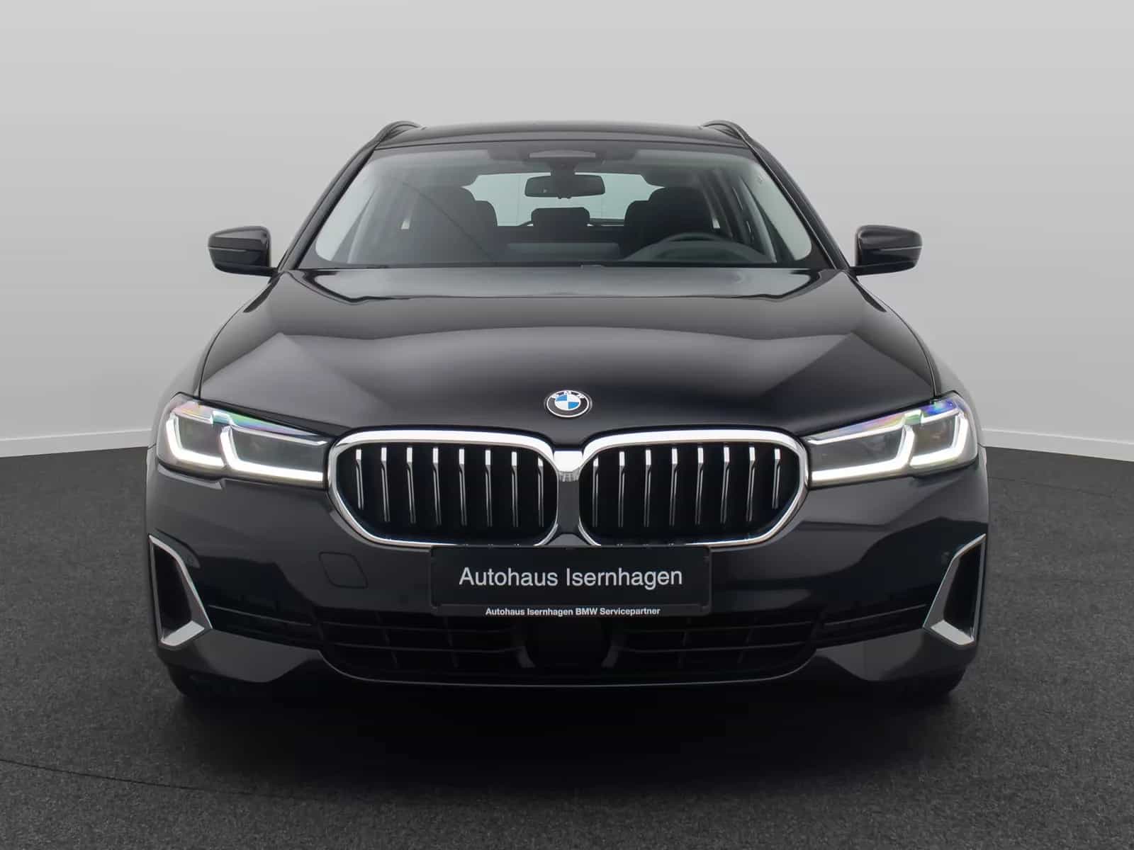 BMW 5 Series 540d xD Luxury Line Panorama H/K HUD Belüftung 12/2022-photo-1