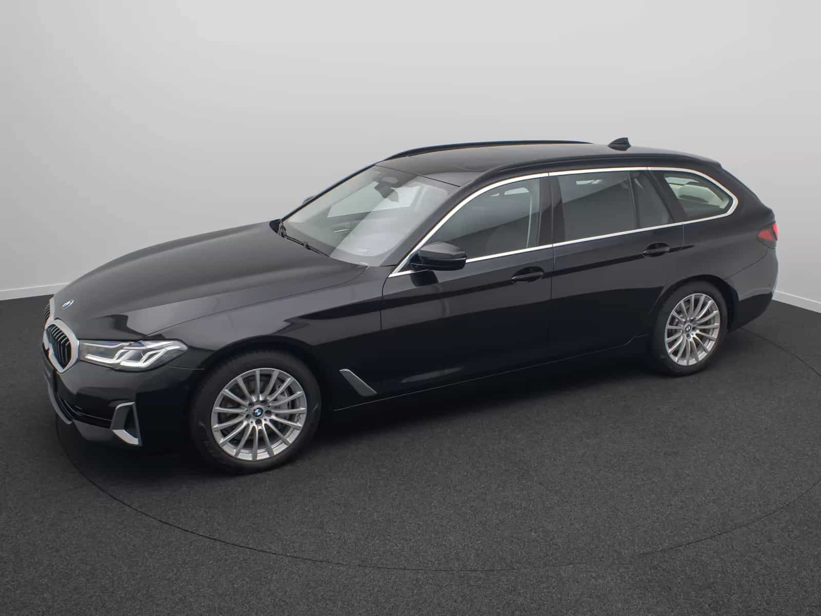 BMW 5 Series 540d xD Luxury Line Panorama H/K HUD Belüftung 12/2022-photo-11