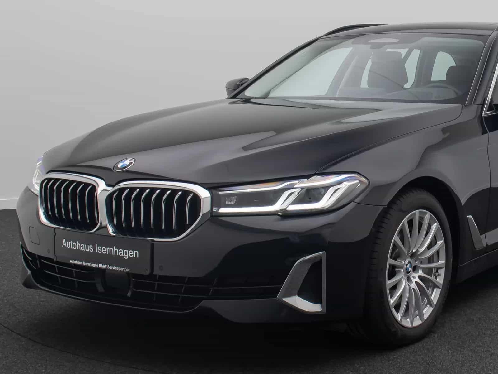 BMW 5 Series 540d xD Luxury Line Panorama H/K HUD Belüftung 12/2022-photo-17