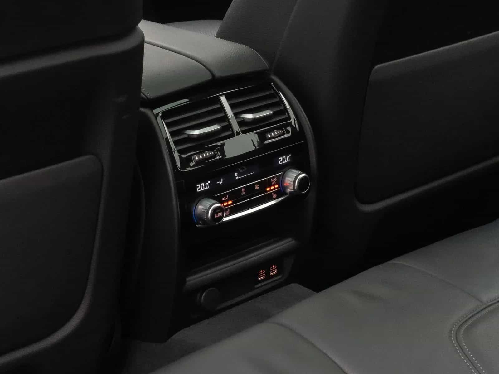 BMW 5 Series 540d xD Luxury Line Panorama H/K HUD Belüftung 12/2022-photo-28