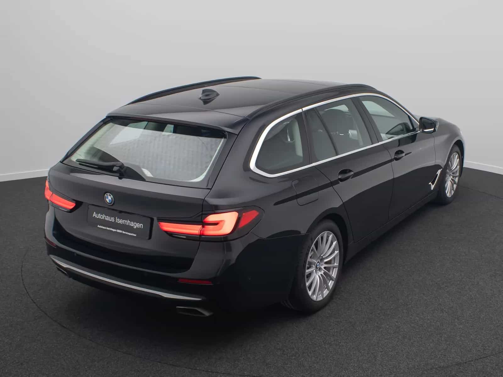 BMW 5 Series 540d xD Luxury Line Panorama H/K HUD Belüftung 12/2022-photo-6