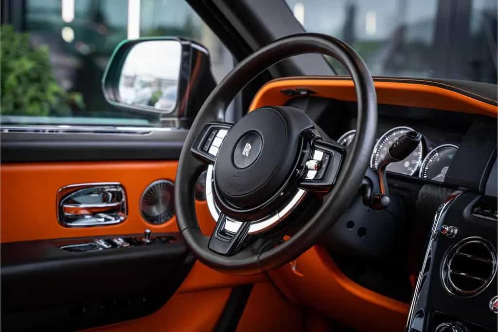 Rolls-Royce Cullinan 6.75 V12 - Panorama | Bespoke Audio | M 11/2018-photo-10