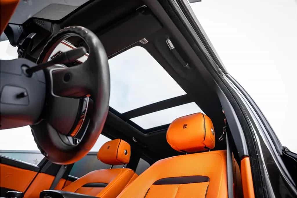 Rolls-Royce Cullinan 6.75 V12 - Panorama | Bespoke Audio | M 11/2018-photo-30