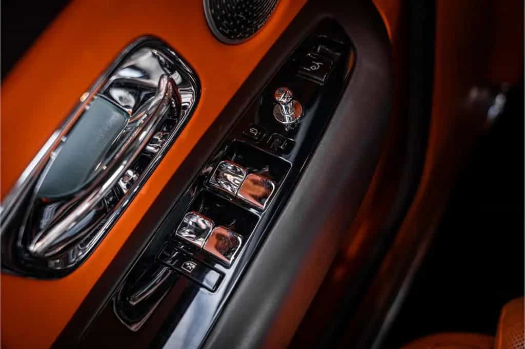 Rolls-Royce Cullinan 6.75 V12 - Panorama | Bespoke Audio | M 11/2018-photo-34